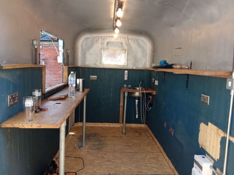 Horsebox mobile bar norwich — Yare Electrical